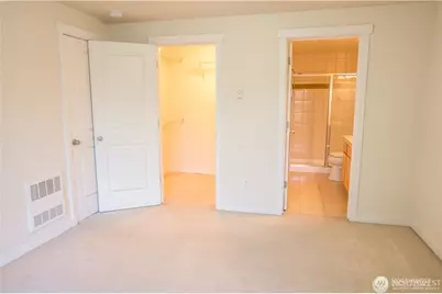1618 N 46th Street #B, Seattle, WA 98103 - Photo 18
