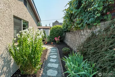 1413 17th Street, Anacortes, WA 98221 - Photo 36