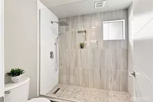 6121 NE 175th St, Kenmore, WA 98028 - Photo 22