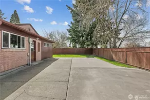 128 14th St SE, Auburn, WA 98002 - Photo 24