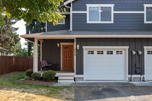 454 Oak Hill Ln, Burlington, WA 98233 - Photo 2