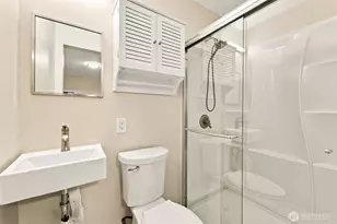 3039 92nd Pl NE, Clyde Hill, WA 98004 - Photo 36