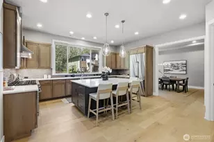 24309 NE 24th St, Sammamish, WA 98074 - Photo 6