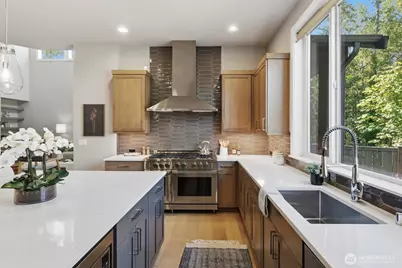 24309 NE 24th Street, Sammamish, WA 98074 - Photo 8