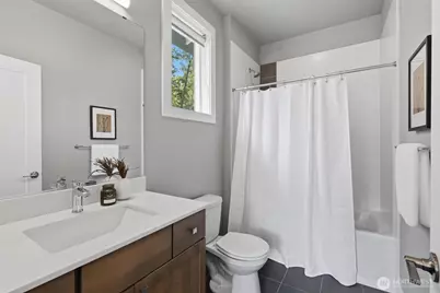 24309 NE 24th Street, Sammamish, WA 98074 - Photo 28