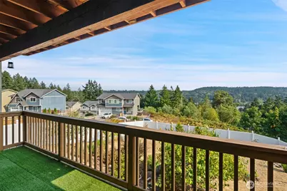 2416 W Echo Bay Dr, Bremerton, WA 98312 - Photo 18