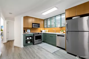 732 11th Ave E, Seattle, WA 98102 - Photo 22