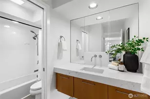 732 11th Ave E, Seattle, WA 98102 - Photo 28
