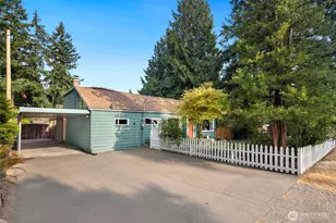 10708 17th Ave NE, Seattle, WA 98125 - Photo 2