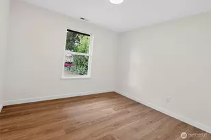 320 213th Pl SW, Bothell, WA 98021 - Photo 14
