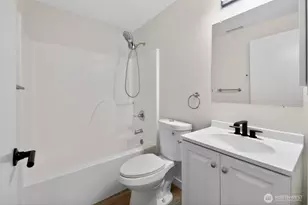 320 213th Pl SW, Bothell, WA 98021 - Photo 10