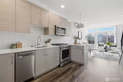 720 N 43rd St, Seattle, WA 98103 - Photo 8