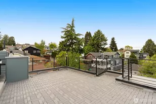 7403 Dayton Ave N, Seattle, WA 98103 - Photo 24