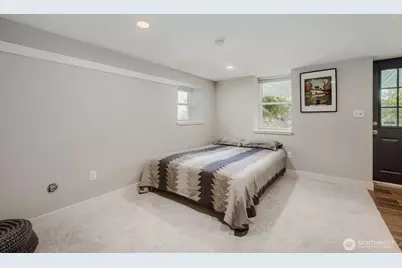 9744 49th Avenue S, Seattle, WA 98118 - Photo 18