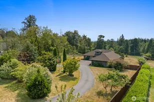 20919 SE 202nd St, Renton, WA 98058 - Photo 2