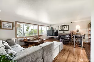 4329 S 239th Pl, Kent, WA 98032 - Photo 4