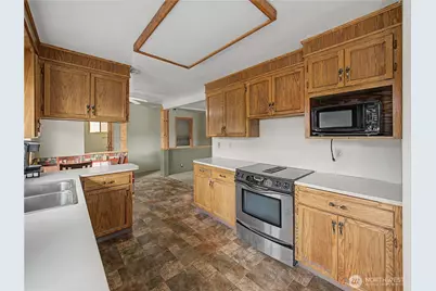 621 E Mason Avenue, Buckley, WA 98321 - Photo 18
