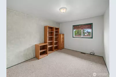621 E Mason Avenue, Buckley, WA 98321 - Photo 20