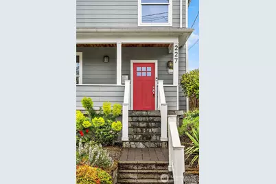 227 29th Avenue E, Seattle, WA 98112 - Photo 4