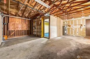 613 NW Hyak Dr, Oak Harbor, WA 98277 - Photo 22