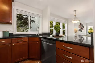 8615 238th Street SW, Edmonds, WA 98026 - Photo 6