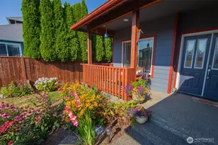 6204 Pacific Heights Dr, Ferndale, WA 98248 - Photo 2