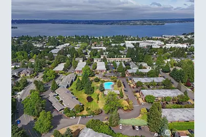 11010 NE 68th Street #622, Kirkland, WA 98033 - Photo 2