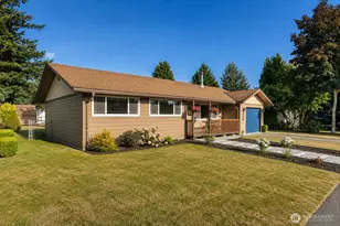 1163 Garfield St, Enumclaw, WA 98022 - Photo 2