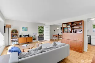 5625 SW Teig Pl, Seattle, WA 98116 - Photo 10