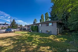 1031 1045 SW 122nd St, Seattle, WA 98146 - Photo 8