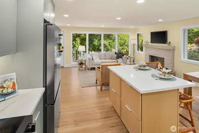 9119 17th Avenue NE, Seattle, WA 98115 - Photo 10