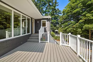 9119 17th Ave NE, Seattle, WA 98115 - Photo 2
