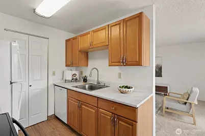 2020 Grant Avenue S #D206, Renton, WA 98055 - Photo 10