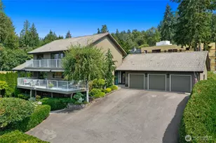 12530 Holmes Point Dr NE, Kirkland, WA 98034 - Photo 1