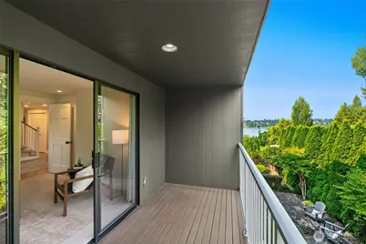 12530 Holmes Point Drive NE, Kirkland, WA 98034 - Photo 14