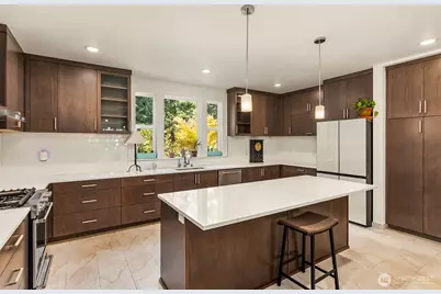 720 Fords Court NW, Bainbridge Island, WA 98110 - Photo 10