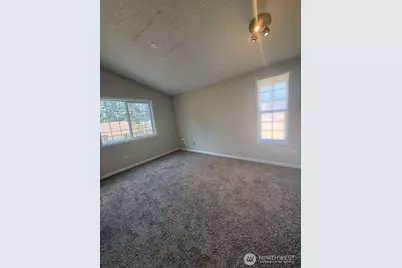 417 161st Street Court E, Tacoma, WA 98445 - Photo 16