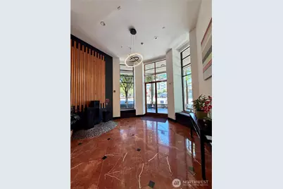 668 S Lane Street #406, Seattle, WA 98104 - Photo 2