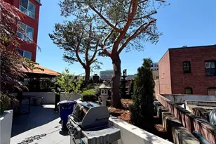 668 S Lane St, Seattle, WA 98104 - Photo 18