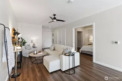 6800 Greenwood Avenue N #303, Seattle, WA 98103 - Photo 4