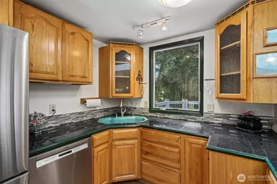 9635 NE 129th Place, Kirkland, WA 98034 - Photo 10