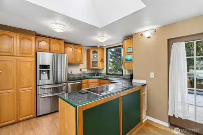 9635 NE 129th Place, Kirkland, WA 98034 - Photo 8