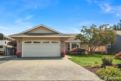 8215 49th Avenue NE, Marysville, WA 98270 - Photo 2