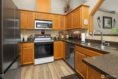 8215 49th Avenue NE, Marysville, WA 98270 - Photo 10