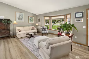 8215 49th Ave NE, Marysville, WA 98270 - Photo 6