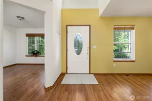 1186 NW Kathleen Dr, Oak Harbor, WA 98277 - Photo 18