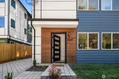 3847 NE 88th Street, Seattle, WA 98115 - Photo 2