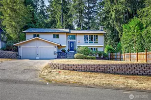 2321 NE Eton Ln, Bremerton, WA 98311 - Photo 2