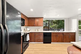 2321 NE Eton Ln, Bremerton, WA 98311 - Photo 14