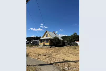 719 E 2nd Street, Cle Elum, WA 98922 - Photo 2